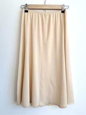 Vintage Vanity Fair Slip Circle Skirt Lace Hem